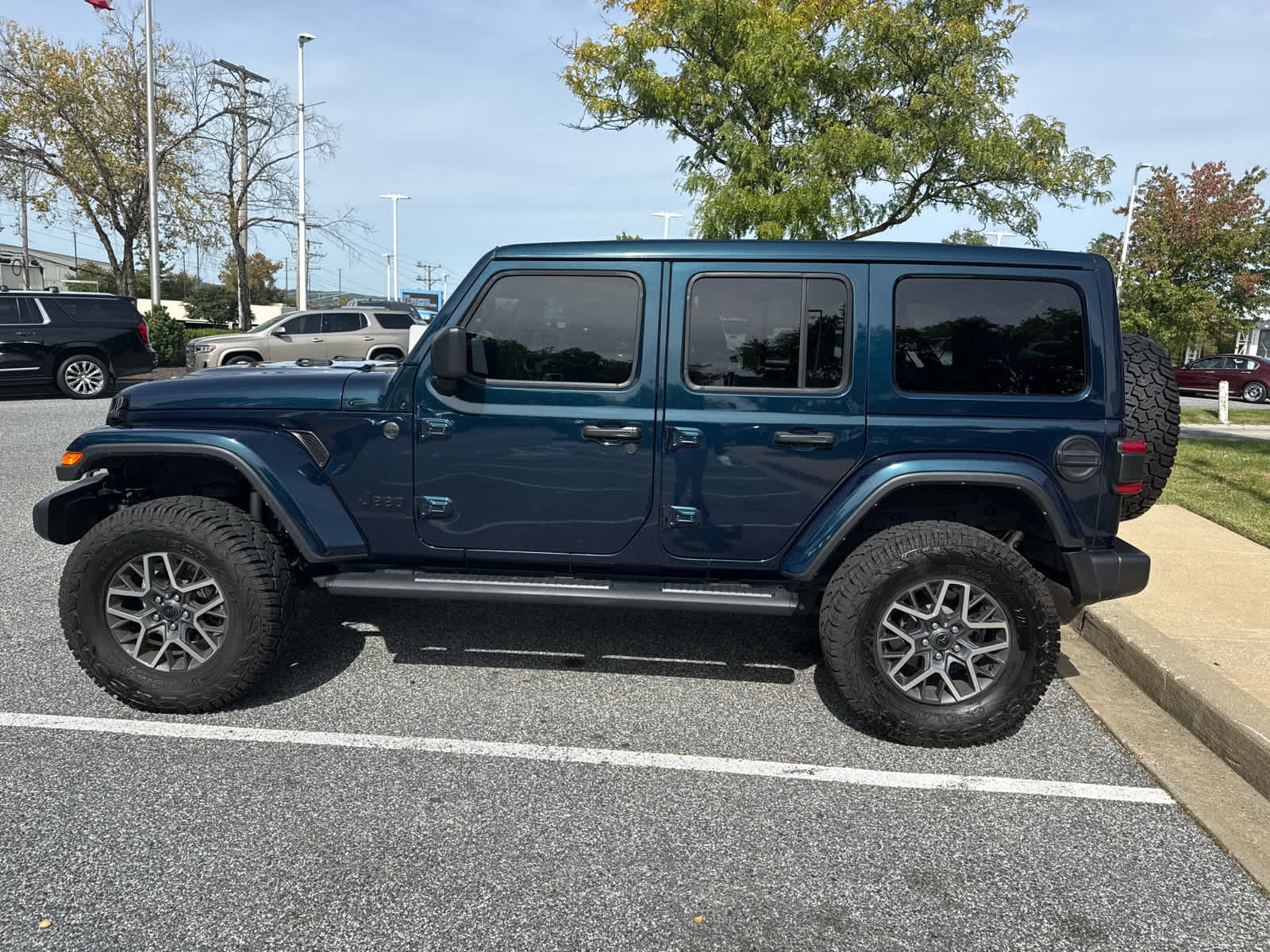 2025 Jeep Wrangler 4-Door Sahara 4x4
