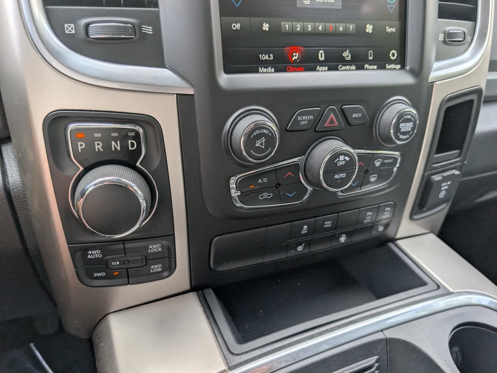 2018 RAM 1500 Big Horn Quad Cab 4x4 6'4" Box