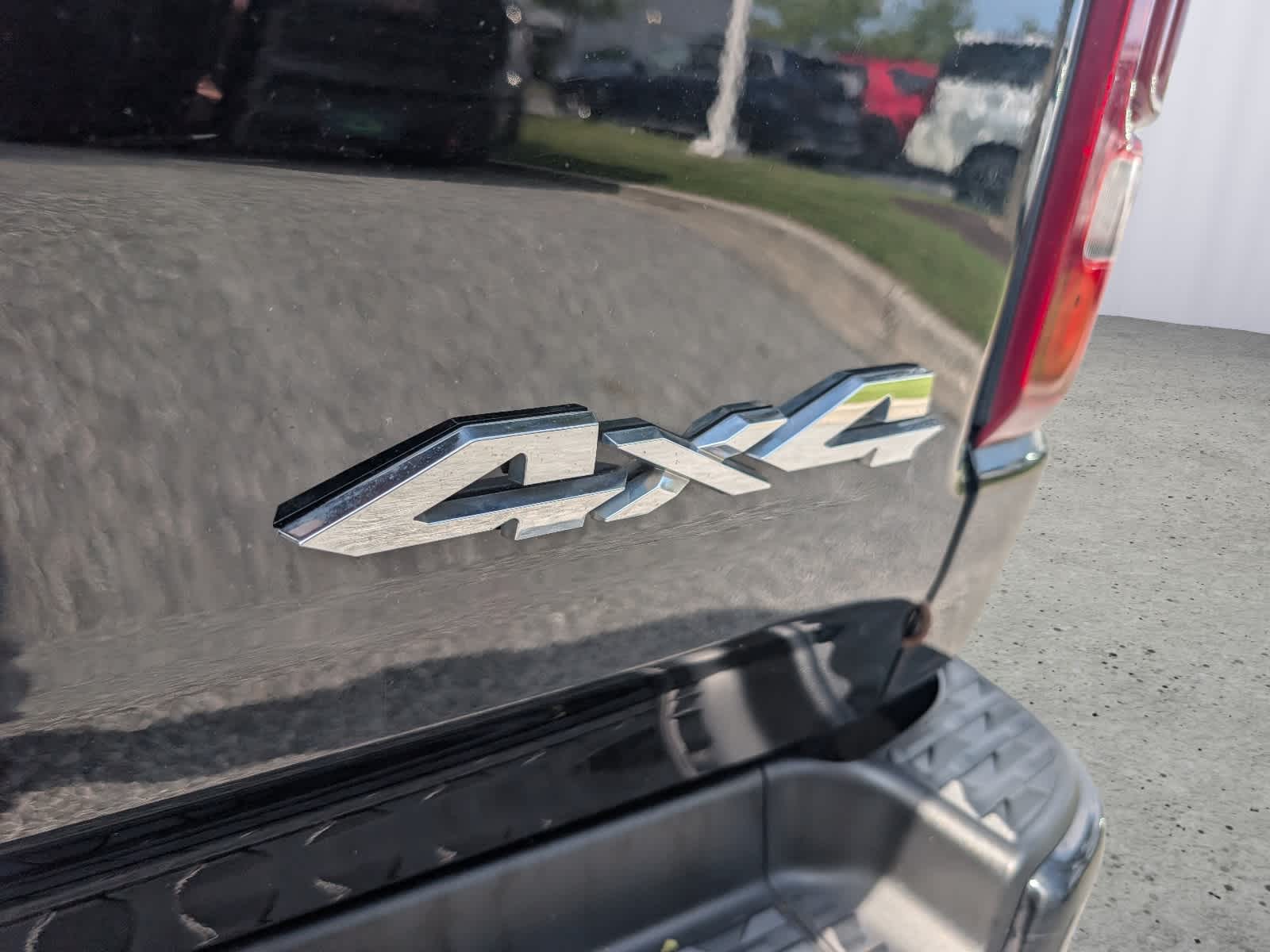 2020 RAM 1500 Limited Crew Cab 4x4 5'7" Box