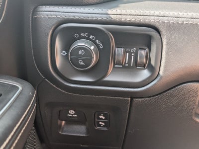2020 RAM 1500 Limited Crew Cab 4x4 5'7" Box