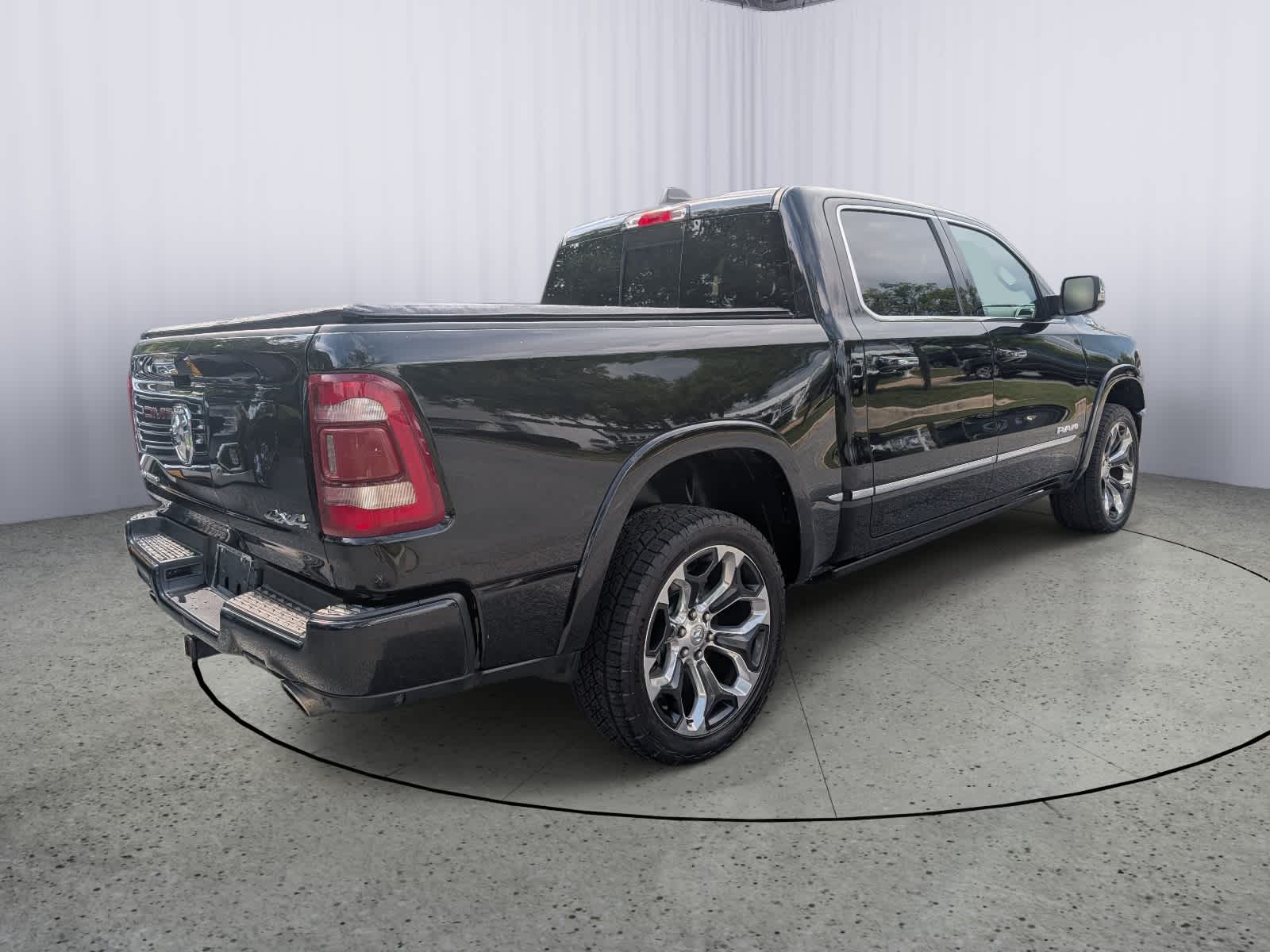 2020 RAM 1500 Limited Crew Cab 4x4 5'7" Box
