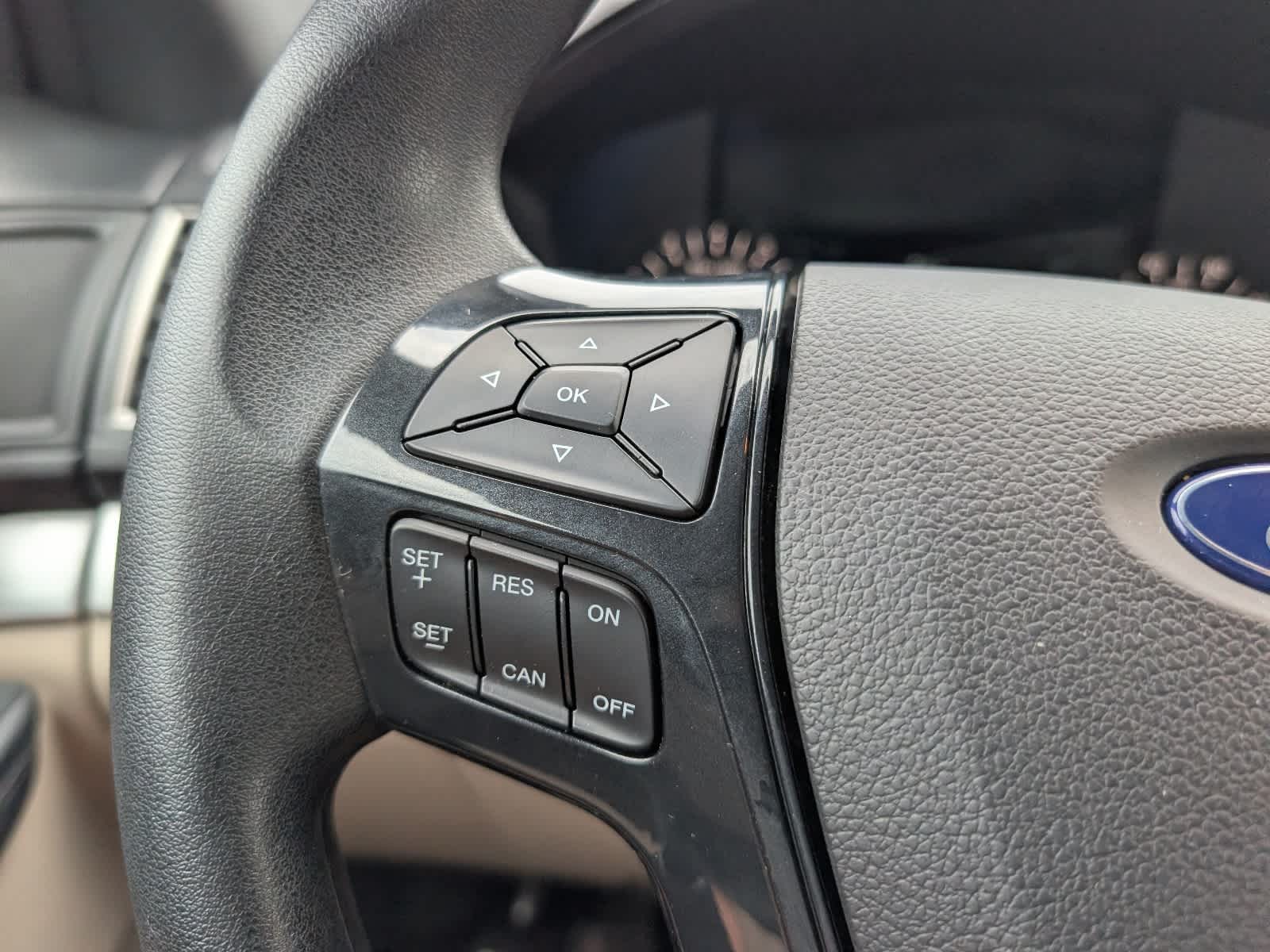2018 Ford Explorer Base