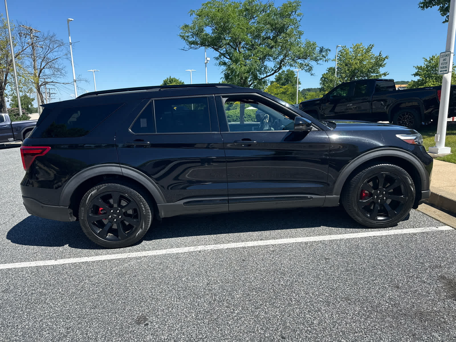 2020 Ford Explorer ST