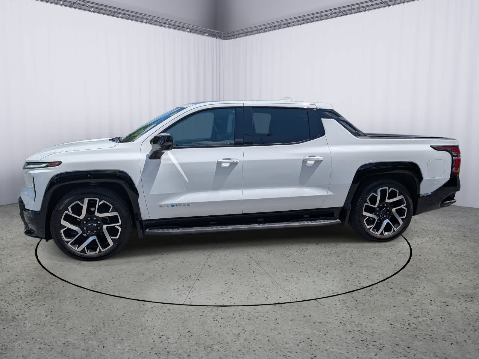 2025 Chevrolet Silverado EV RST - Max Range