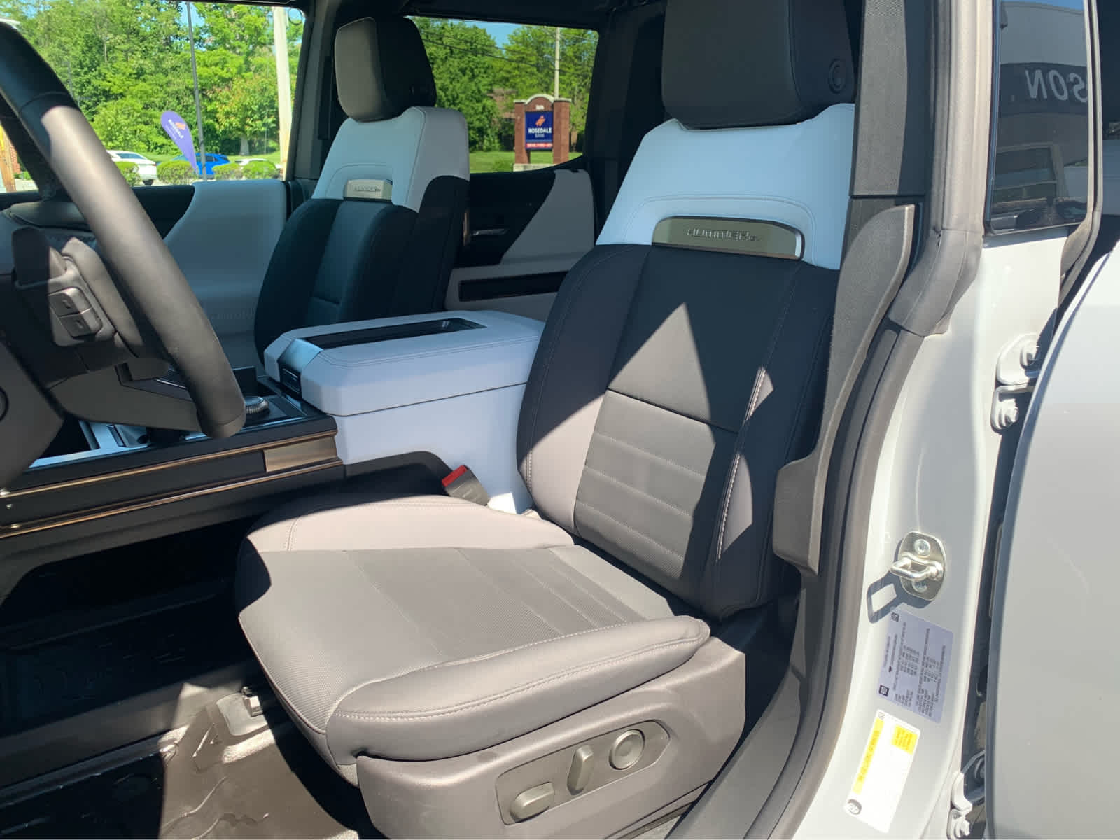 2024 GMC HUMMER EV SUV 2X
