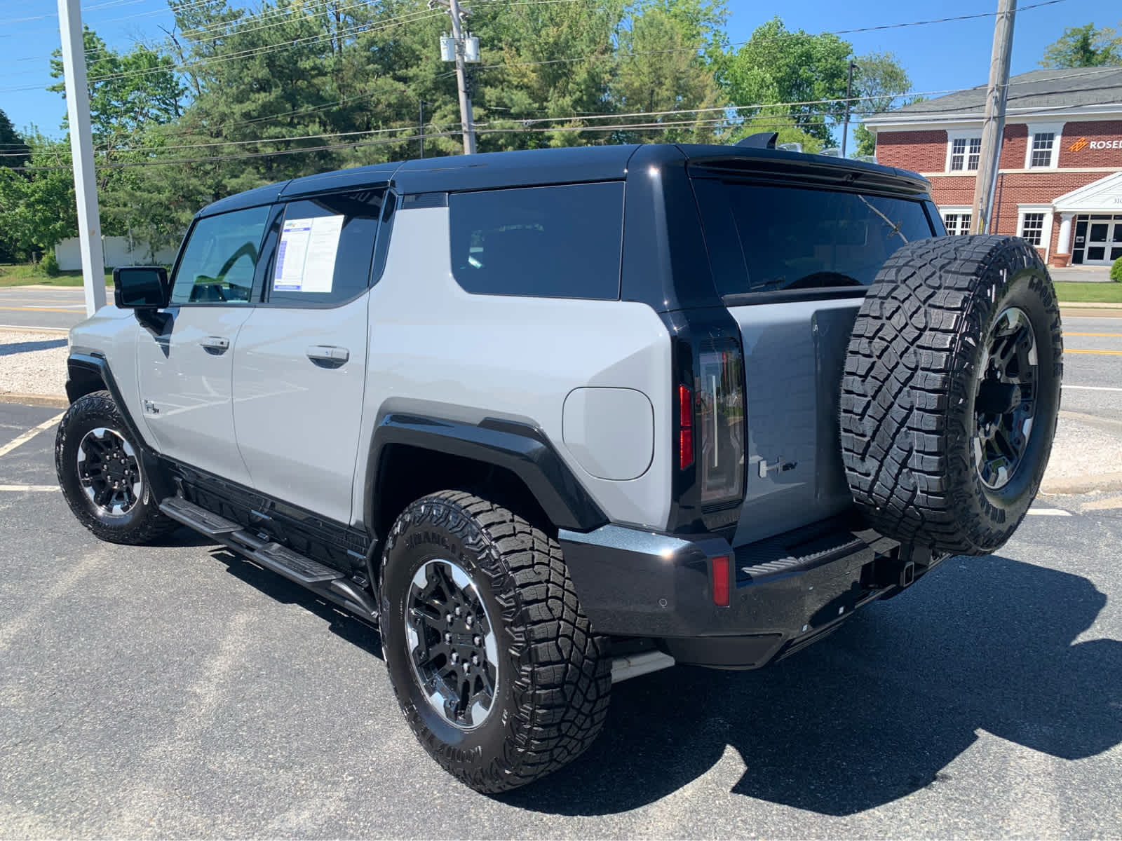 2024 GMC HUMMER EV SUV 2X