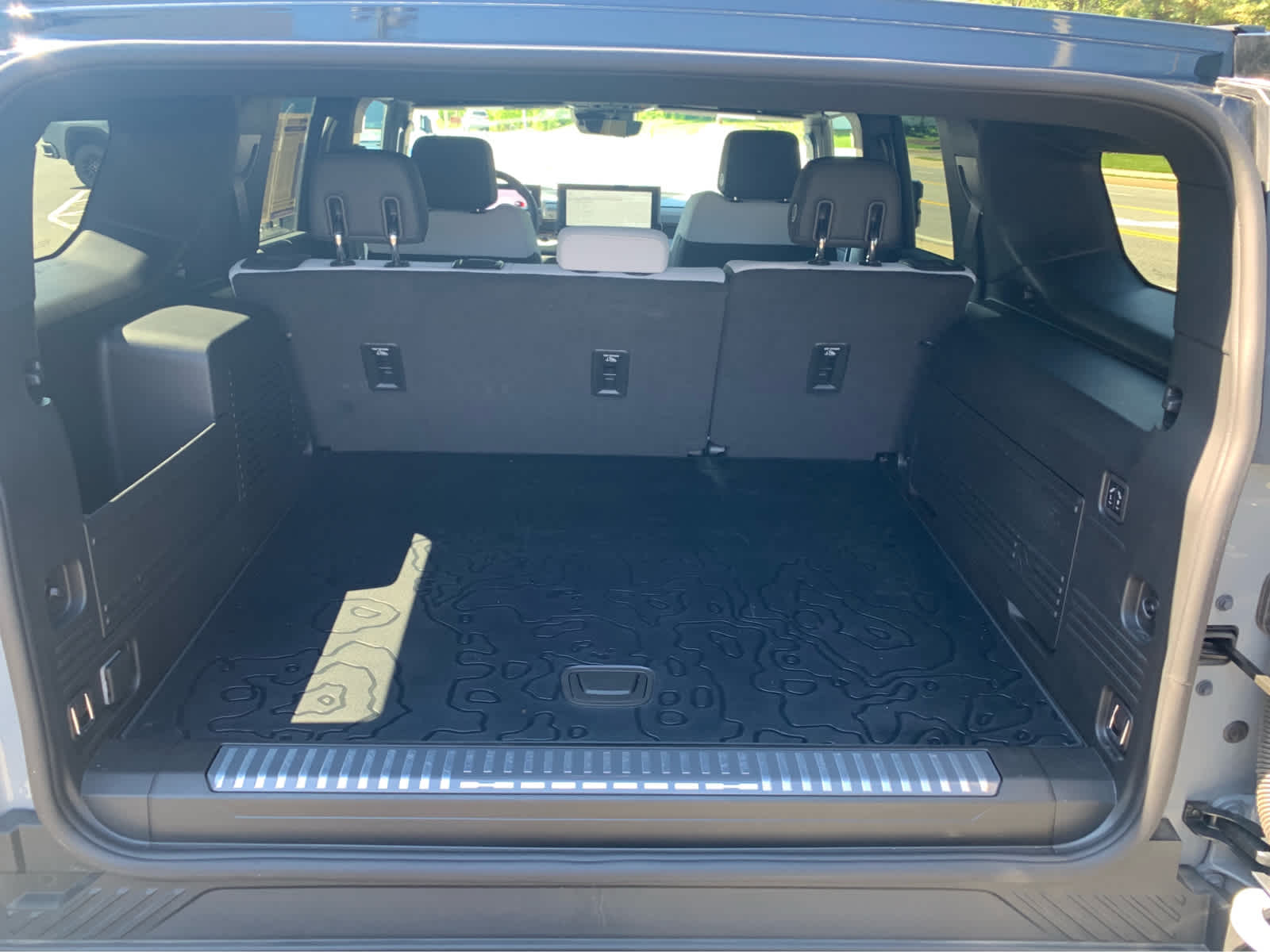 2024 GMC HUMMER EV SUV 2X
