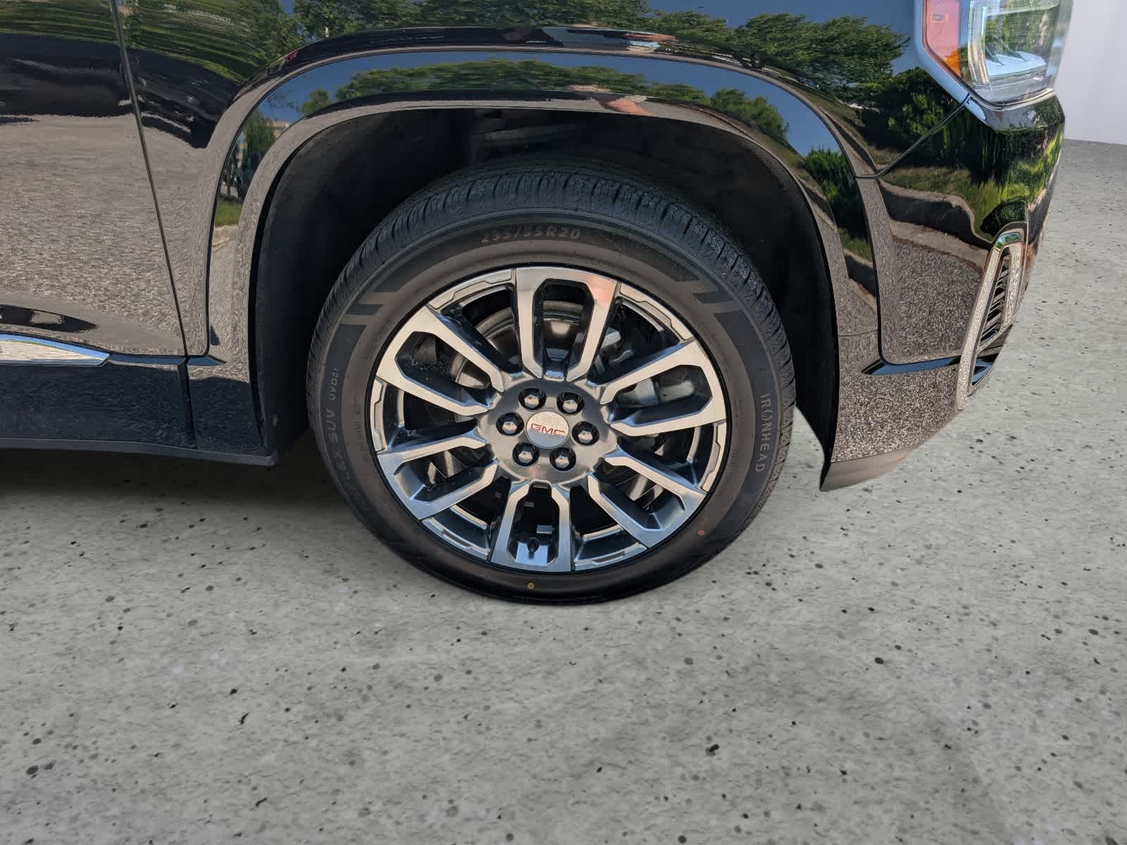 2020 GMC Acadia Denali