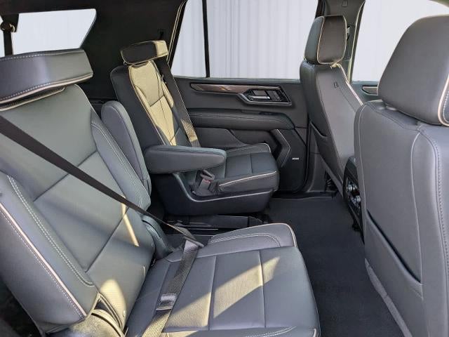 2025 GMC Yukon Elevation