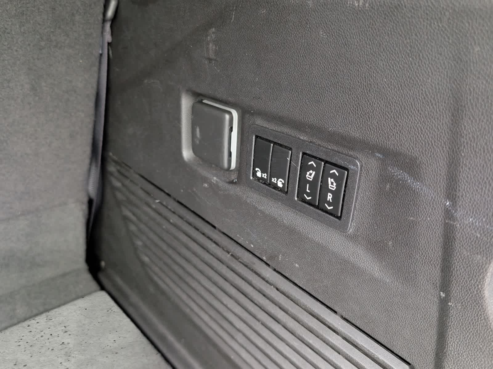 2022 GMC Yukon AT4