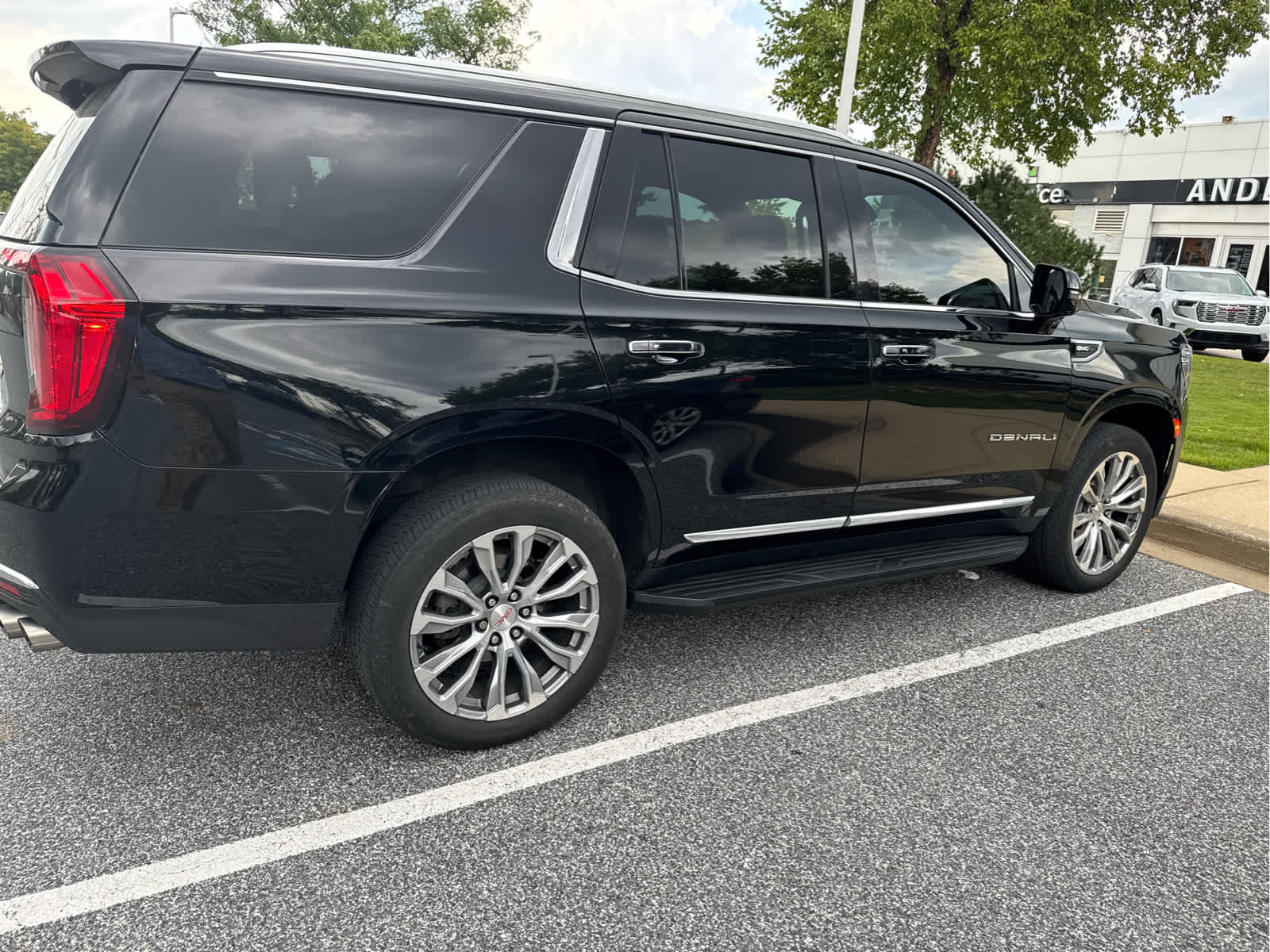 2021 GMC Yukon Denali