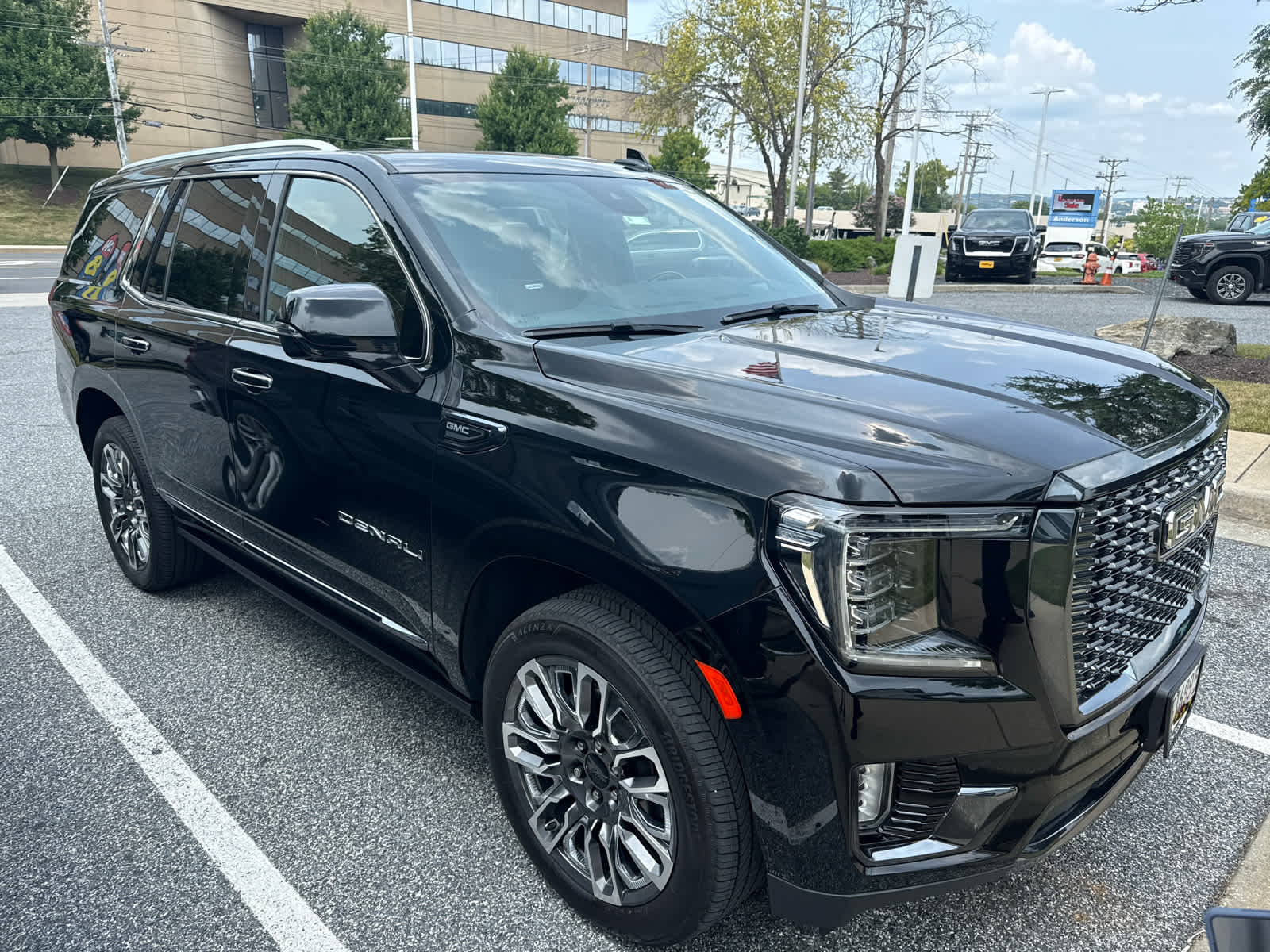 2023 GMC Yukon Denali Ultimate