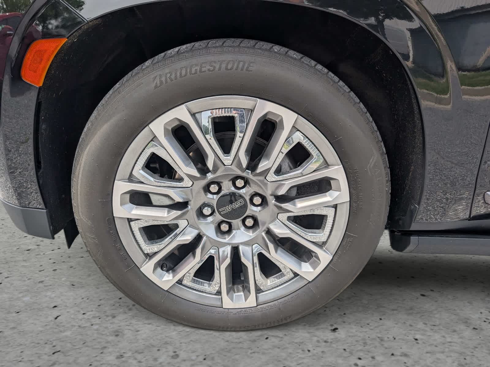 2024 GMC Yukon Denali Ultimate