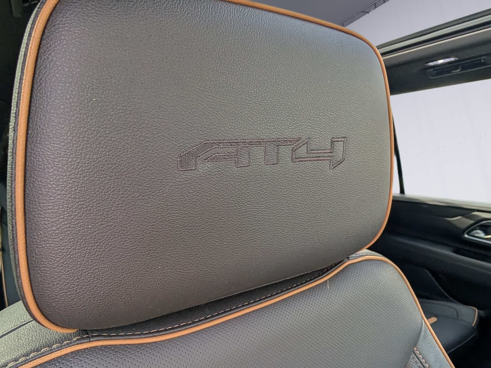 2023 GMC Yukon XL AT4