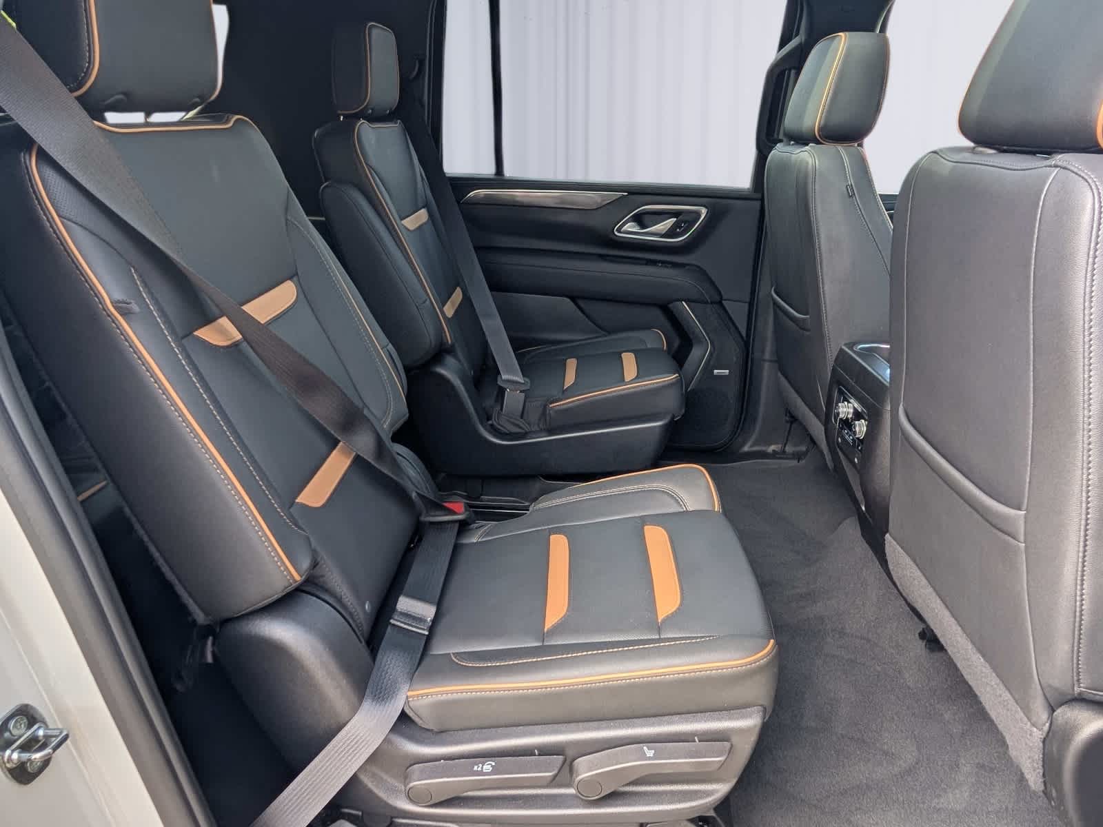 2023 GMC Yukon XL AT4