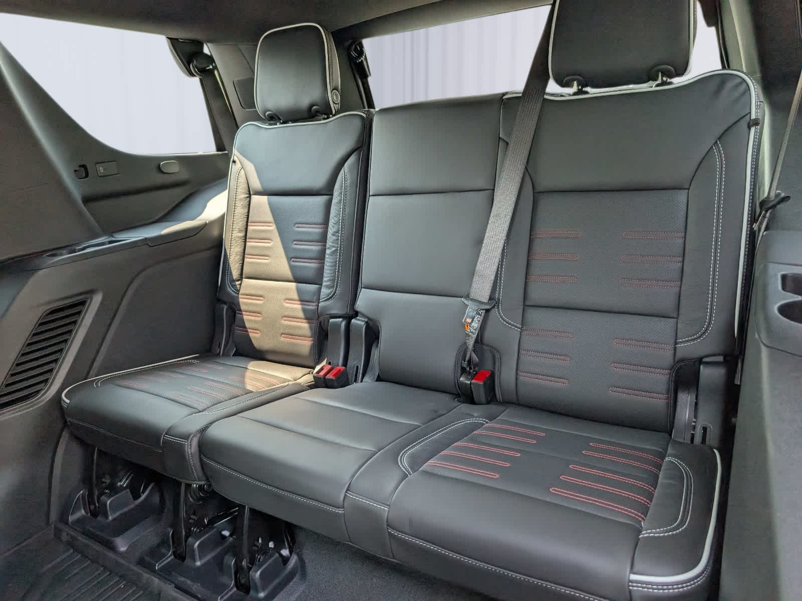 2025 GMC Yukon AT4 Ultimate