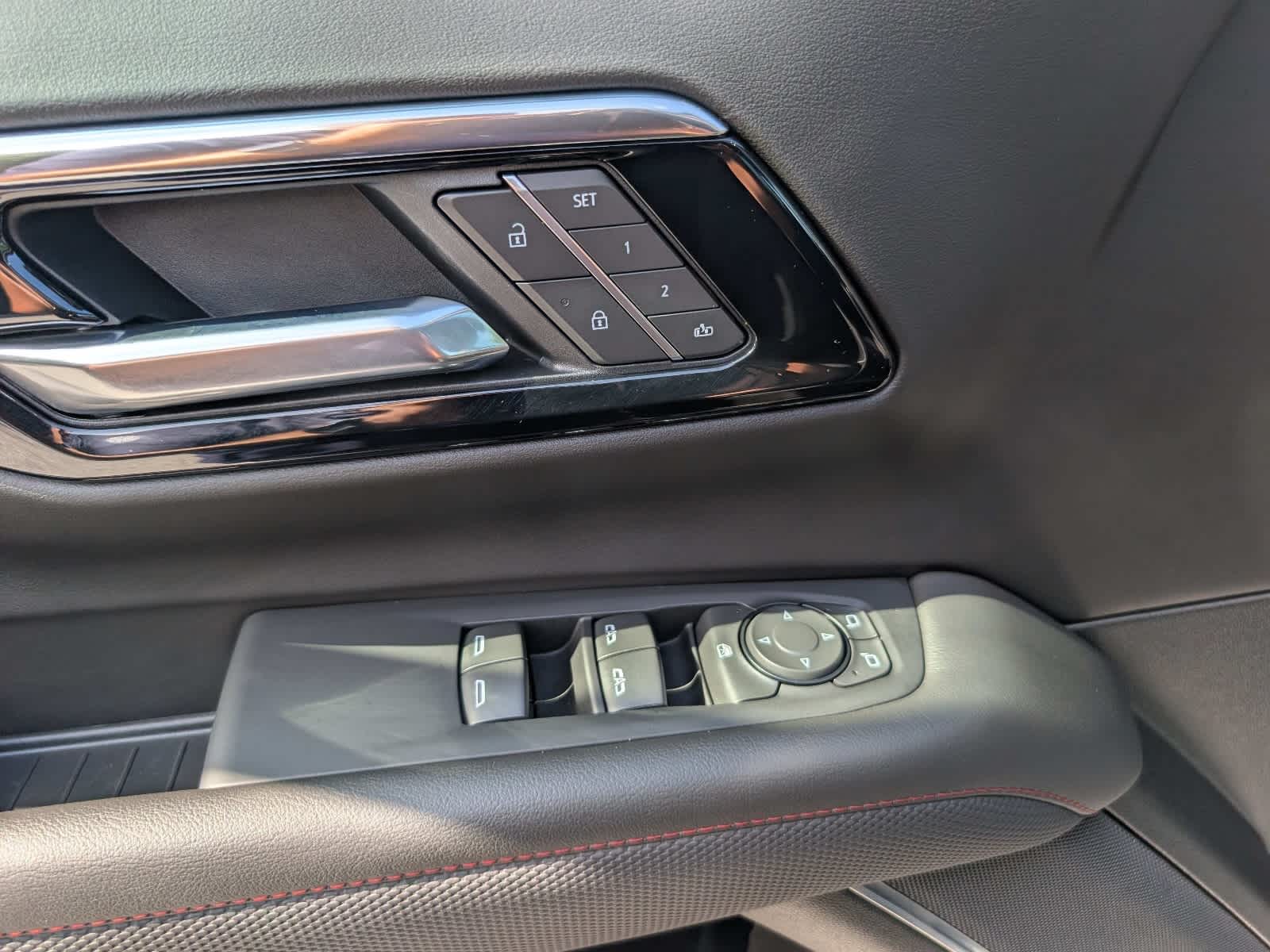 2025 Chevrolet Tahoe RST