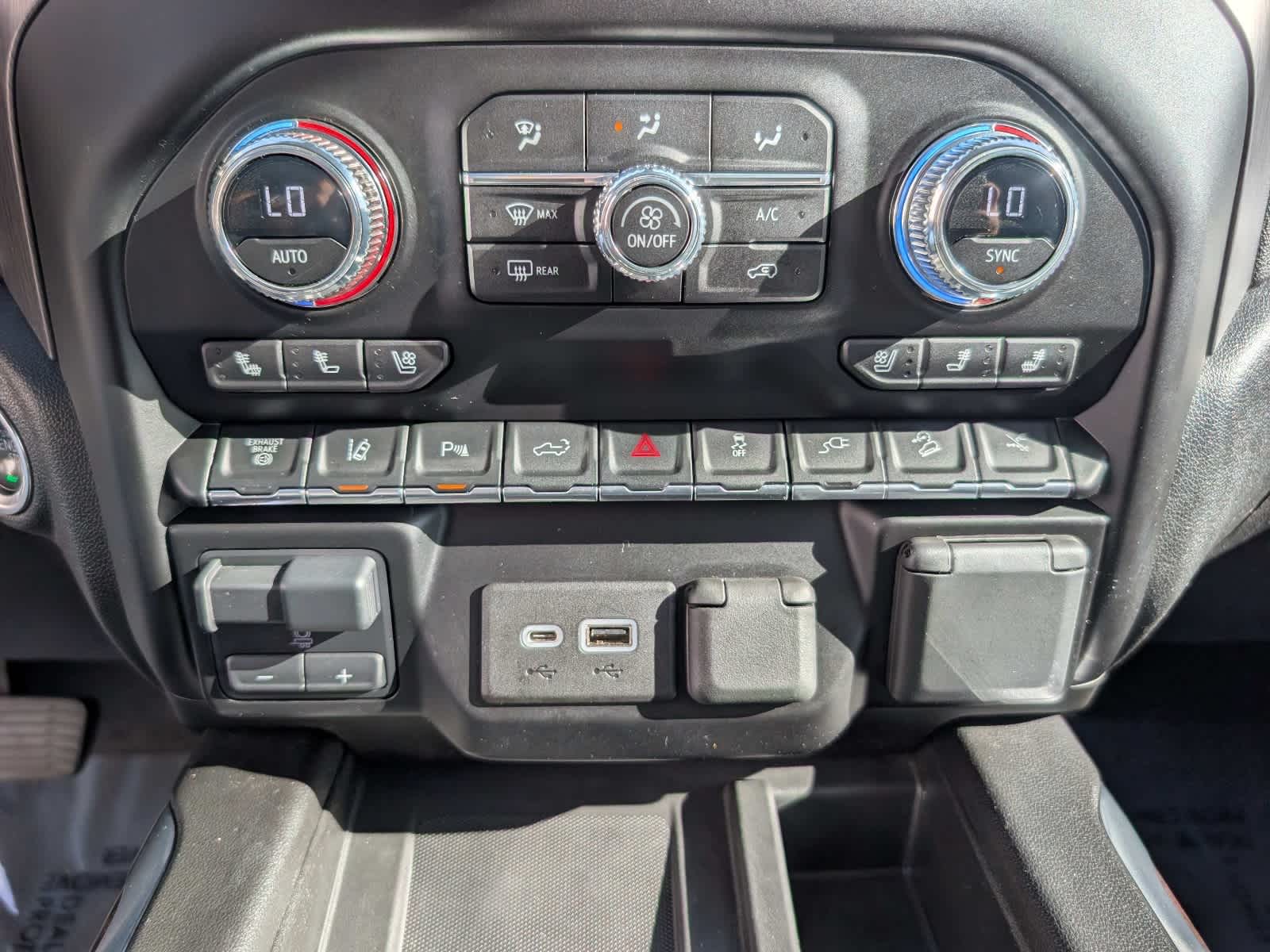 2023 GMC Sierra 3500 HD Denali
