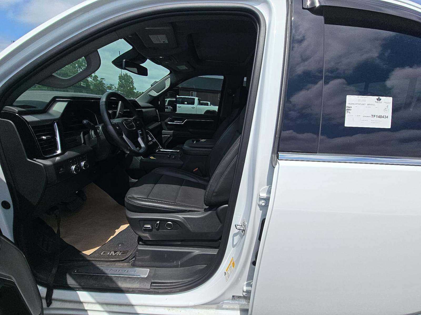 2026 GMC Sierra 3500 HD Denali DRW