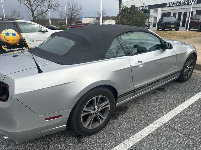 2014 Ford Mustang V6