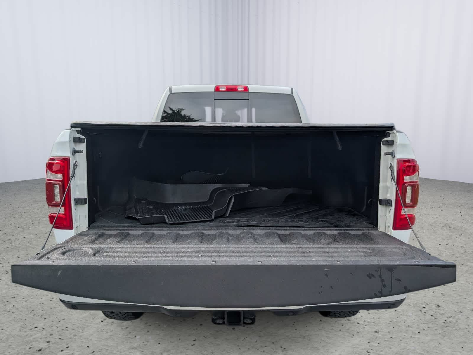 2022 RAM 2500 Laramie Crew Cab 4x4 6'4" Box