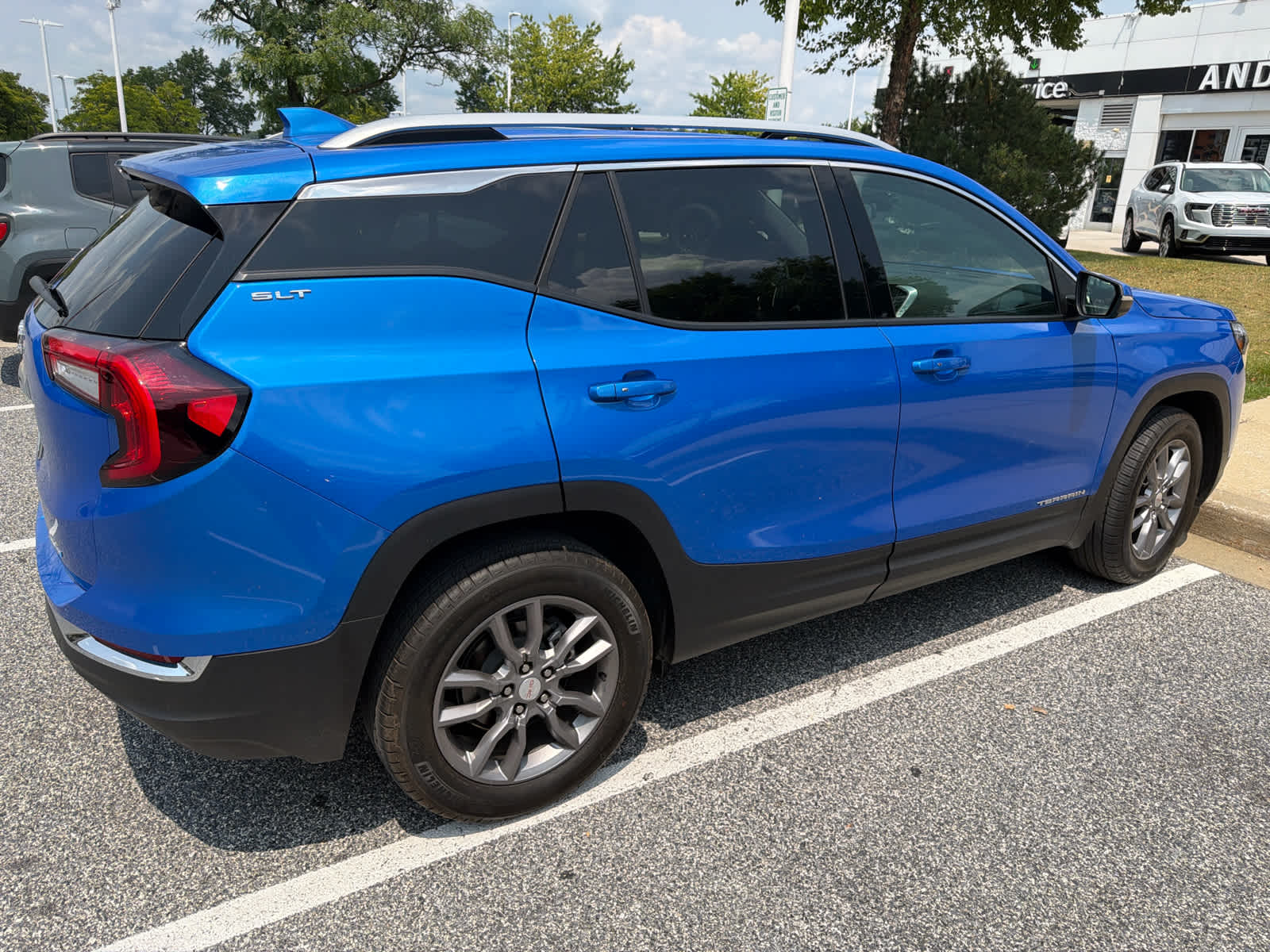 2024 GMC Terrain SLT