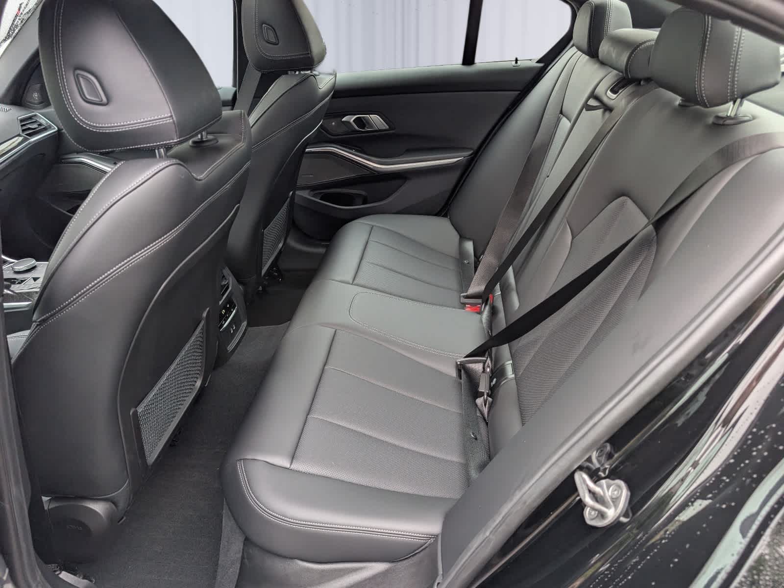 2022 BMW 330e 330e
