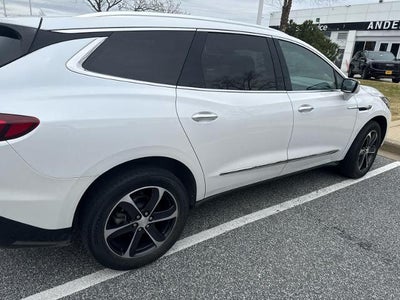 2021 Buick Enclave Essence