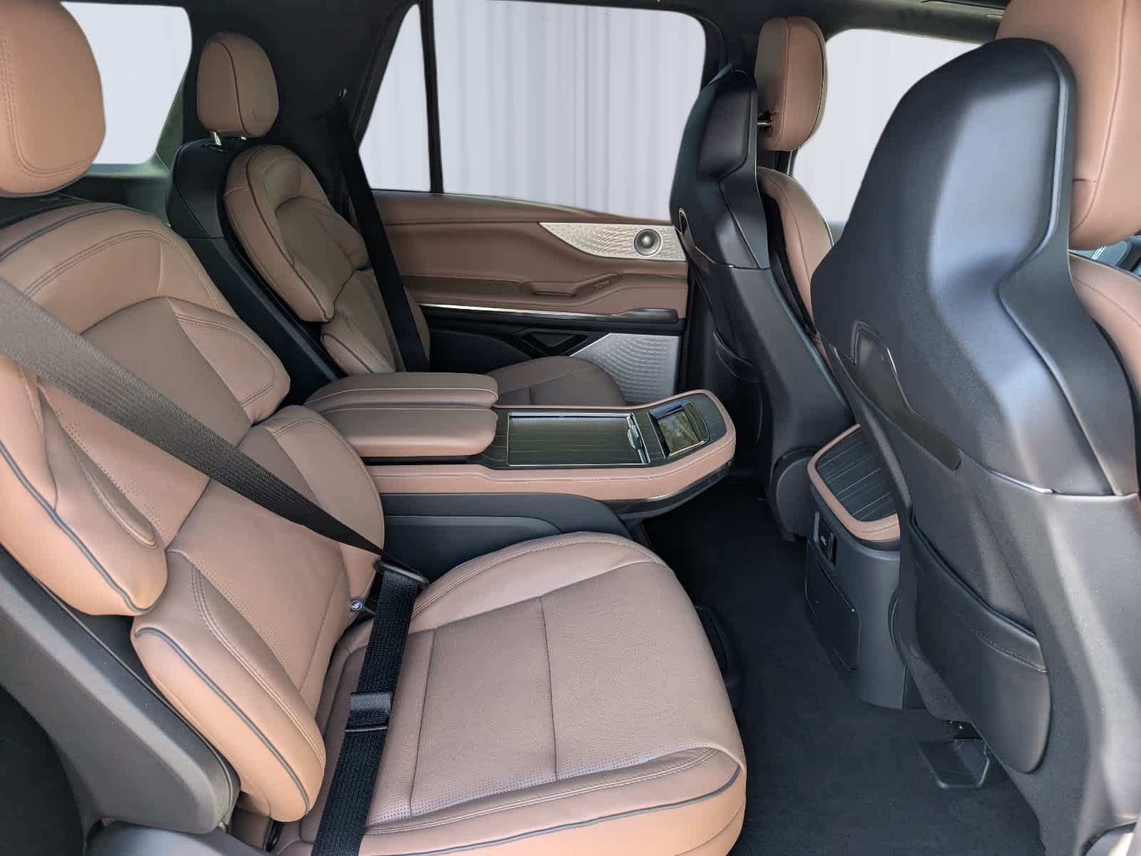2027 Lincoln Navigator Black Label