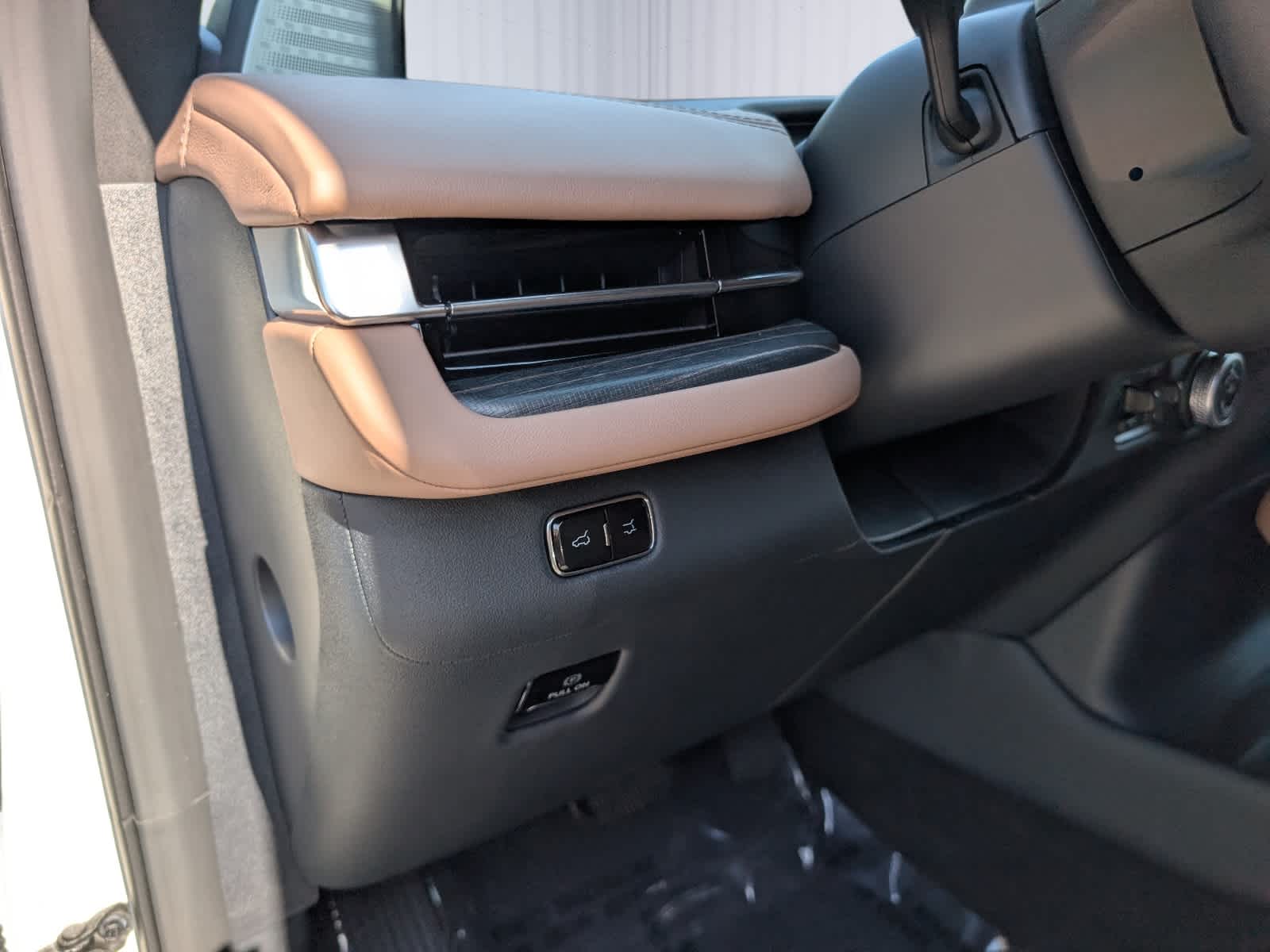 2027 Lincoln Navigator Black Label