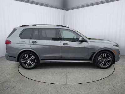 2025 BMW X7 xDrive40i