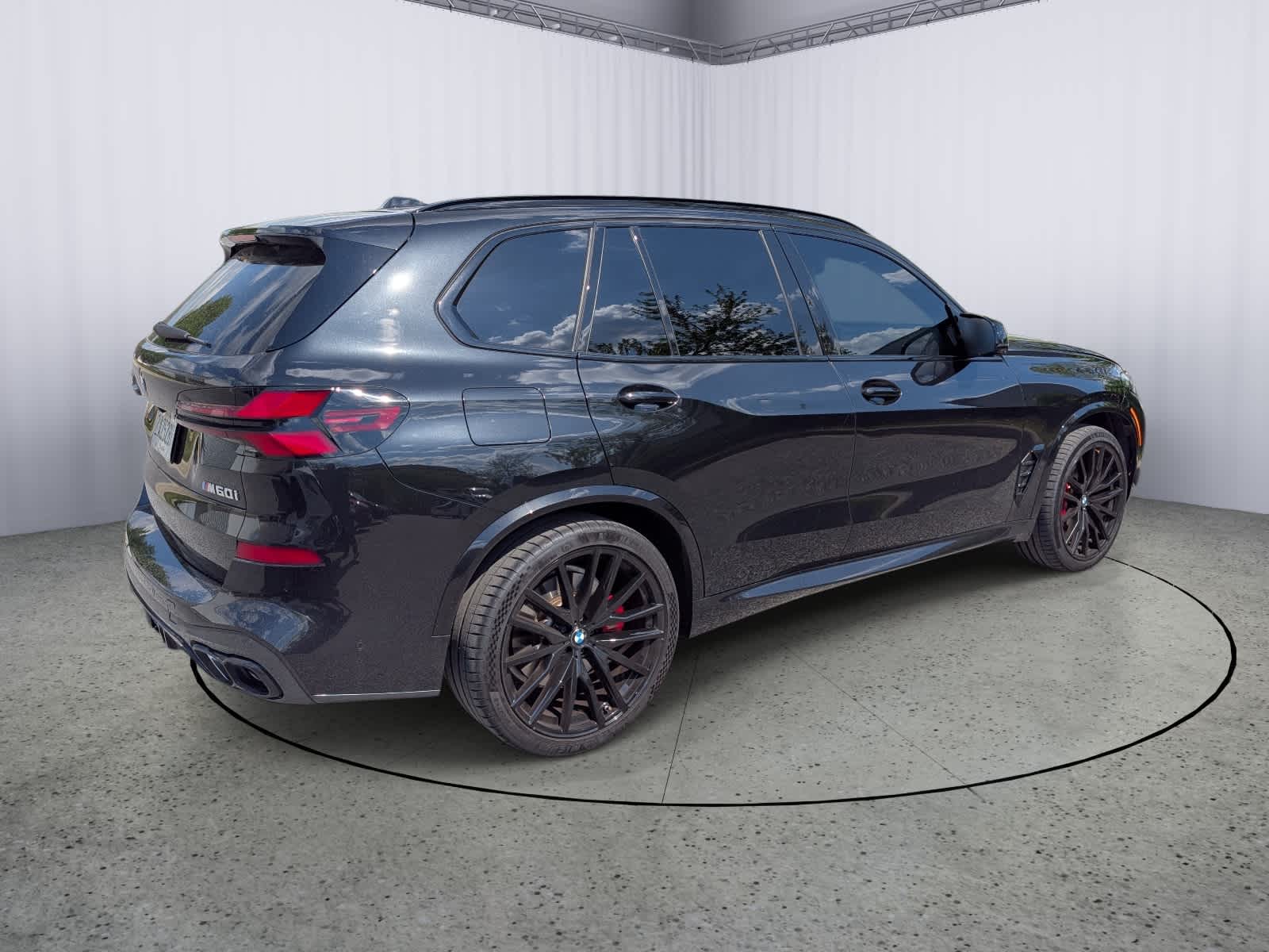 2025 BMW X5 M60i