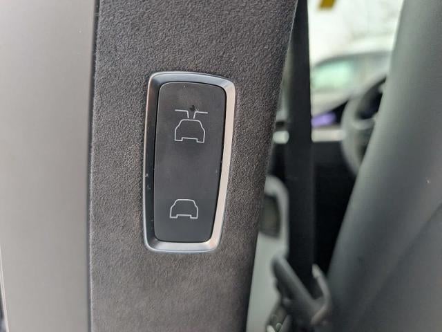 2024 Tesla Model X Base