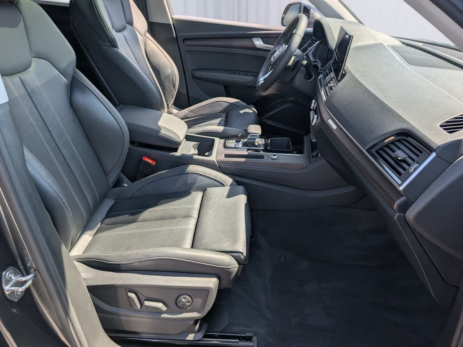 2024 Audi Q5 Premium Plus 45 TFSI S line quattro