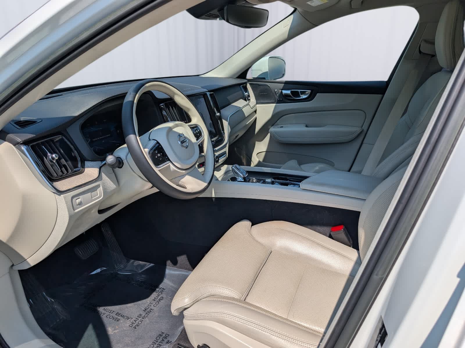 2022 Volvo XC60 B5 Inscription