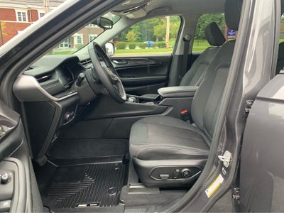 2022 Jeep Grand Cherokee Laredo