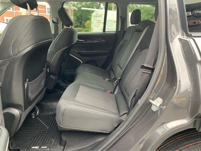 2022 Jeep Grand Cherokee Laredo