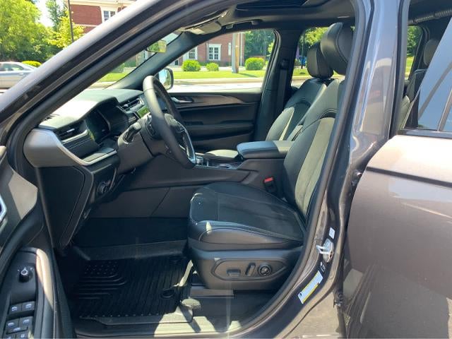 2025 Jeep Grand Cherokee L Altitude X 4x4