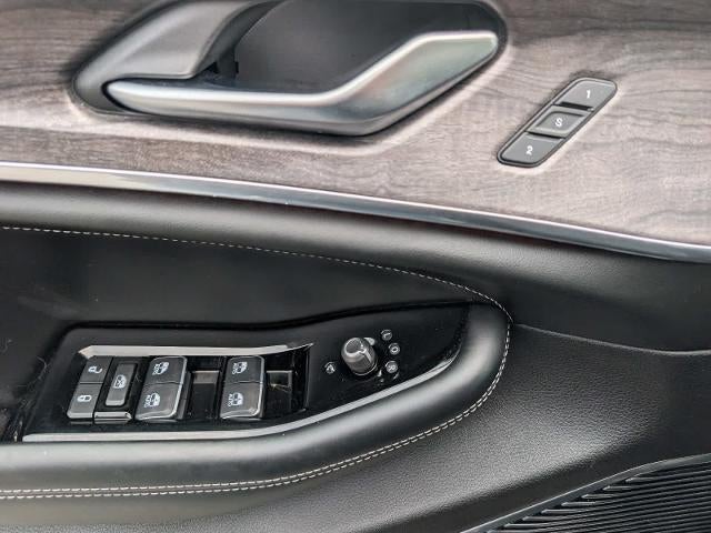 2022 Jeep Grand Cherokee 4xe Overland