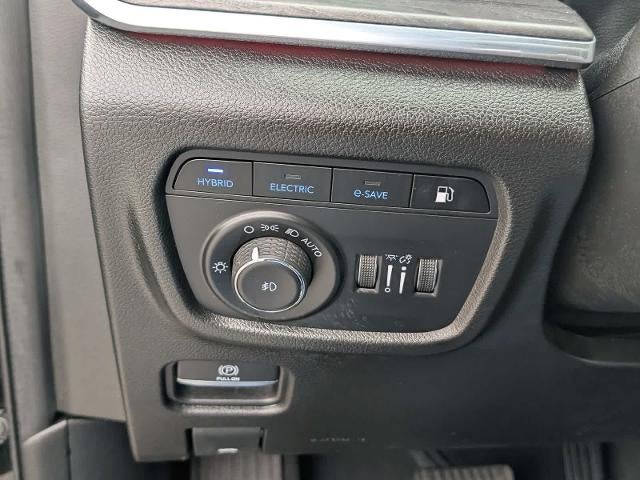 2022 Jeep Grand Cherokee 4xe Overland