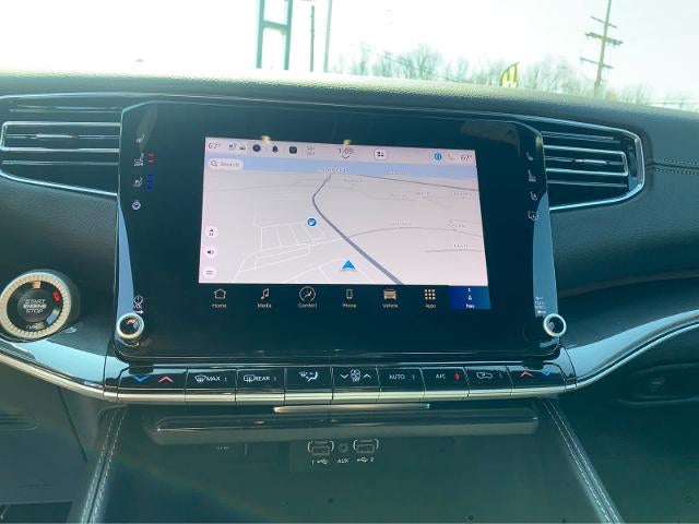 2024 Jeep Wagoneer Base