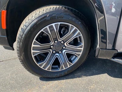 2024 Jeep Wagoneer Base