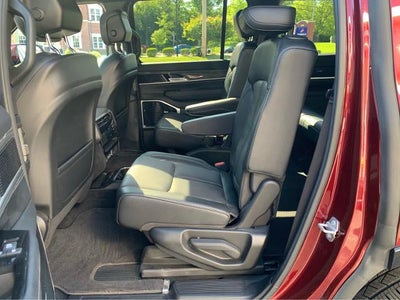 2022 Jeep Wagoneer Series III
