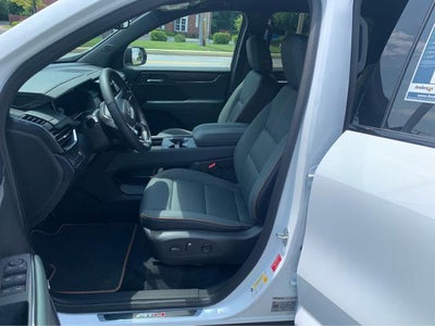 2025 GMC Acadia AT4