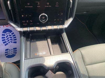 2025 GMC Acadia AT4