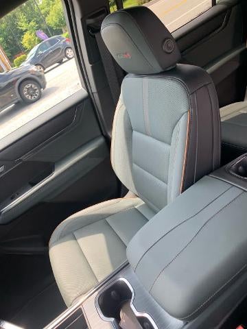 2025 GMC Acadia AT4