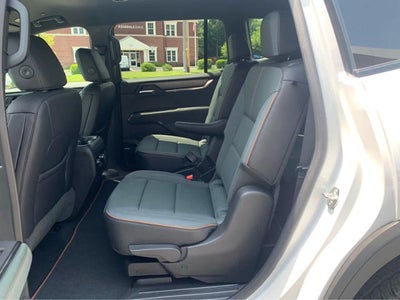 2025 GMC Acadia AT4