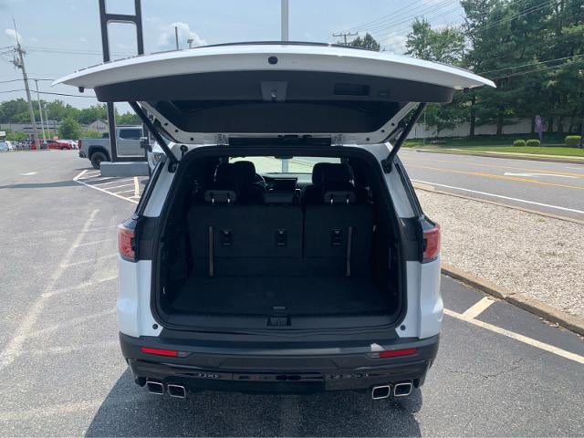 2025 GMC Acadia AT4
