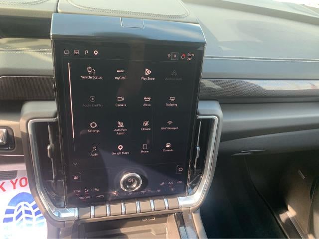 2025 GMC Yukon Elevation