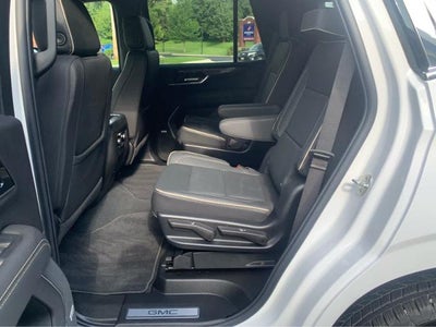 2025 GMC Yukon Elevation